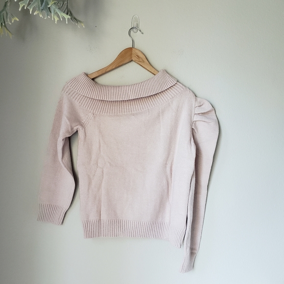 ❗SOLD❗Cable Knit One Shoulder Sweater - Picture 6 of 13